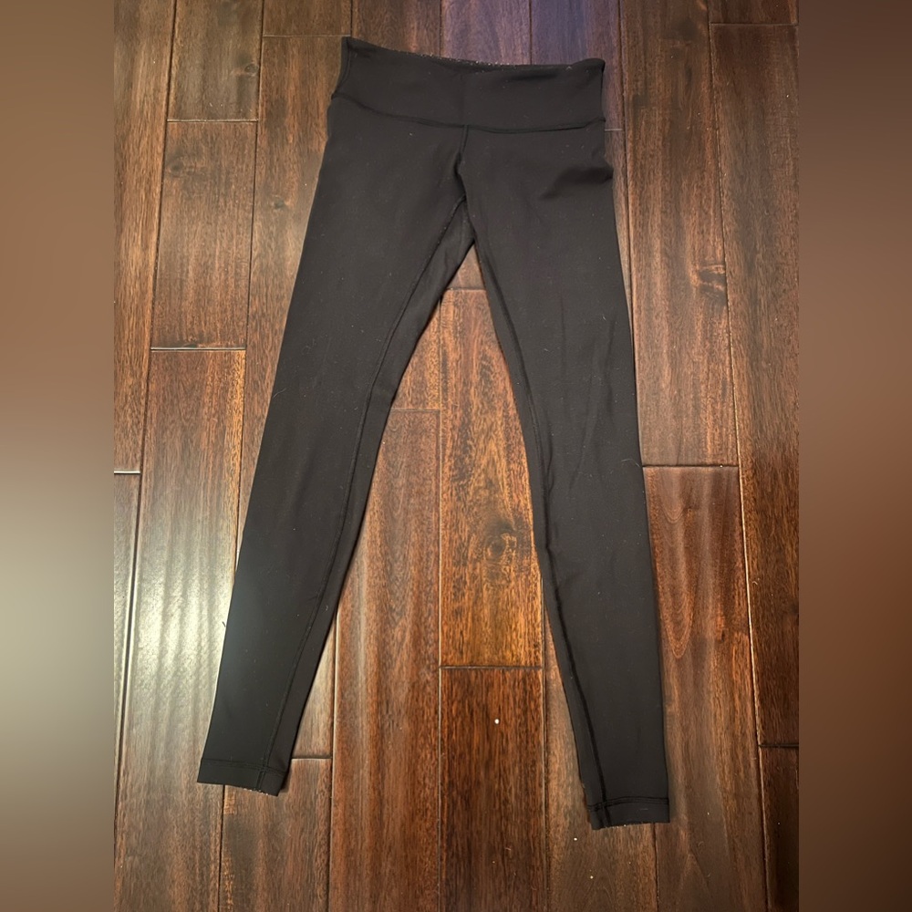 Low-rise Wunder Under 28” inseam lululemon leggings